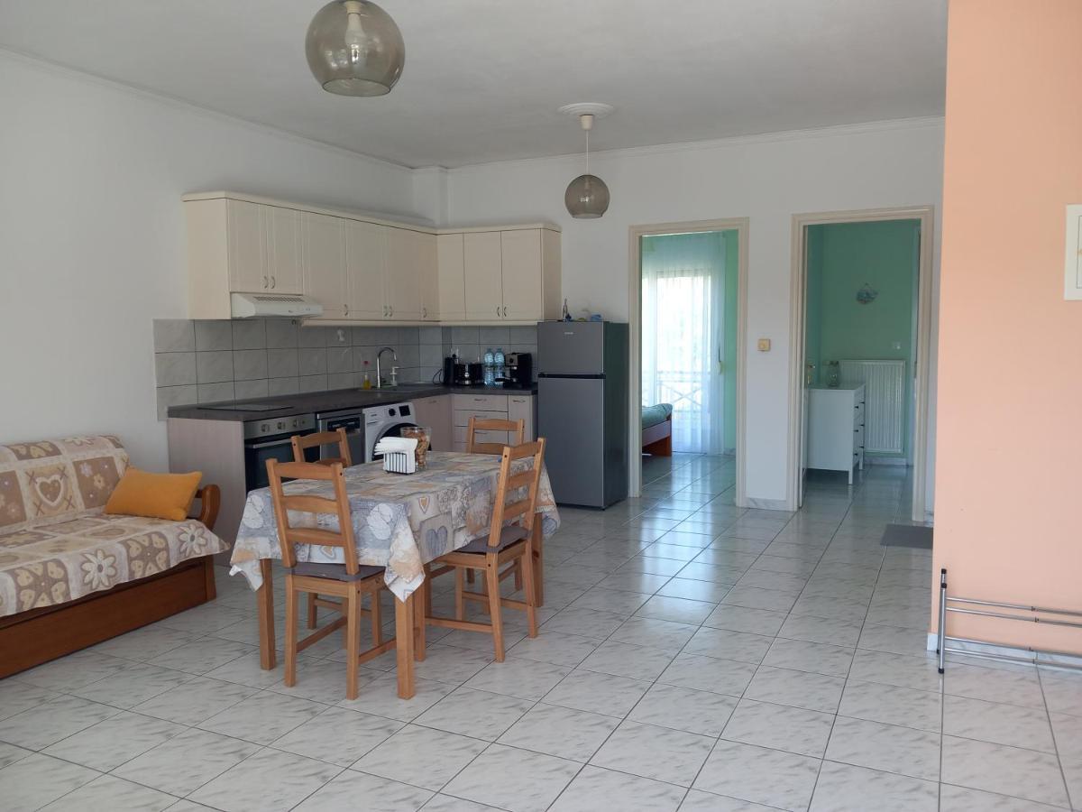 The Twelve In Iraklitsa Apartman Nea Iraklitsa Kültér fotó
