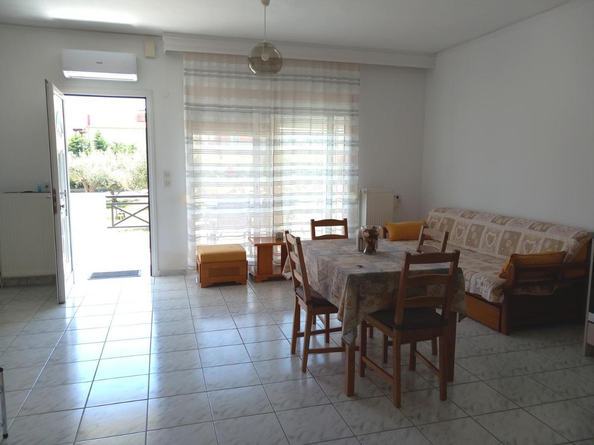 The Twelve In Iraklitsa Apartman Nea Iraklitsa Kültér fotó