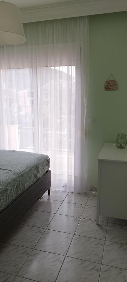 The Twelve In Iraklitsa Apartman Nea Iraklitsa Kültér fotó