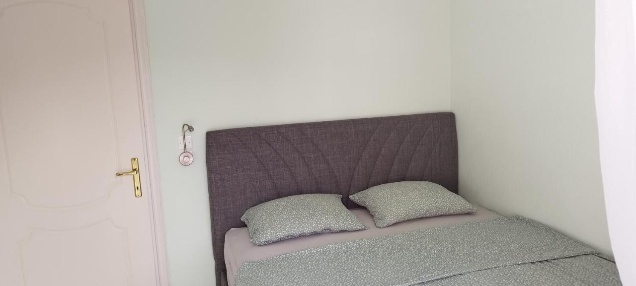 The Twelve In Iraklitsa Apartman Nea Iraklitsa Kültér fotó